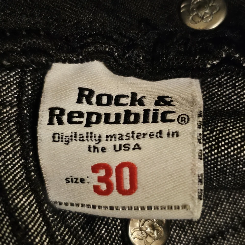 Rock & Republic Women's Berlin Tapered Leg Black Denim USA Jeans Size 30 (33x34)